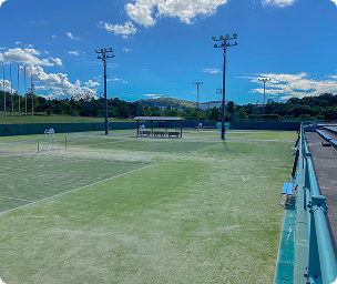 庭球場（東・西）